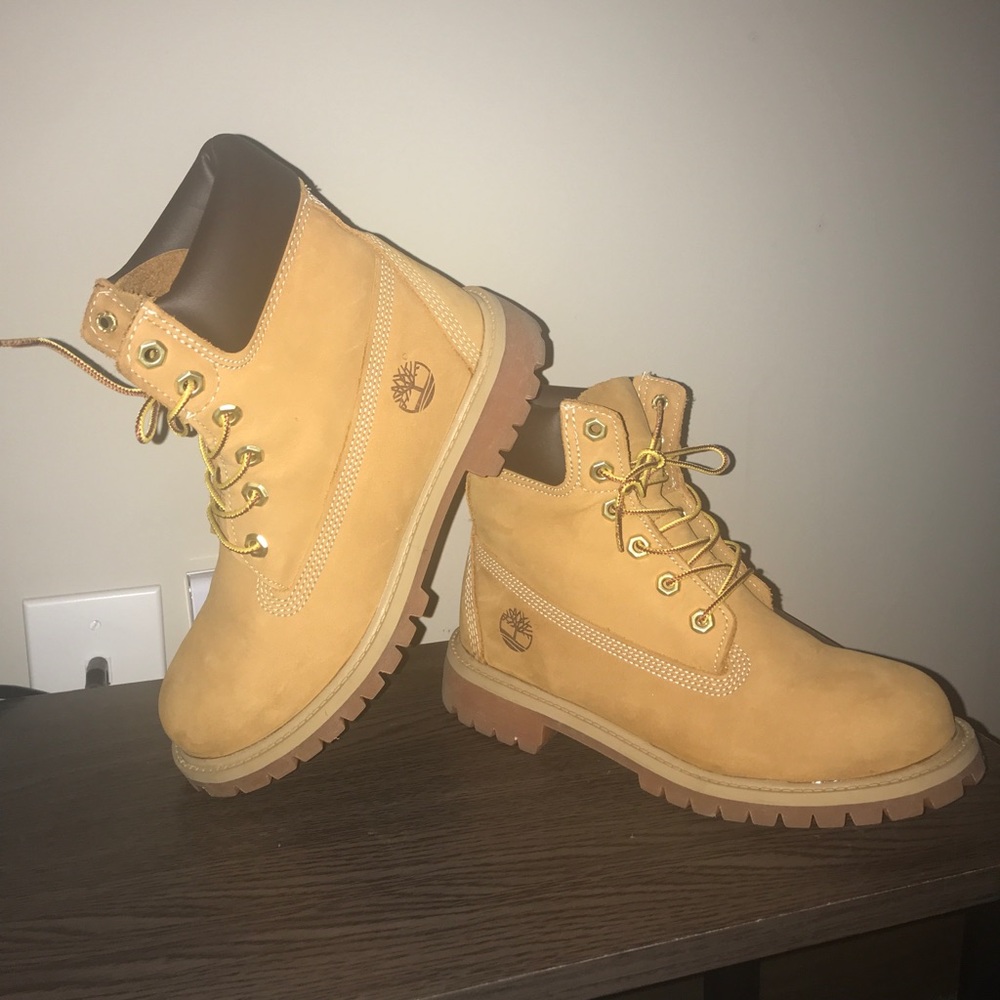UNUSED TIMBERLANDS BOOTS